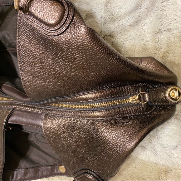 Coach Edie Turnlock Bronze Leather Handbag Gold hardware. GUC 13”L x 11”H x 4”D - Picture 9 of 10